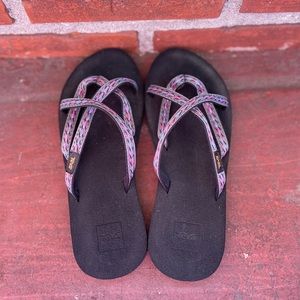 Teva OLOWAHU sandals size 9